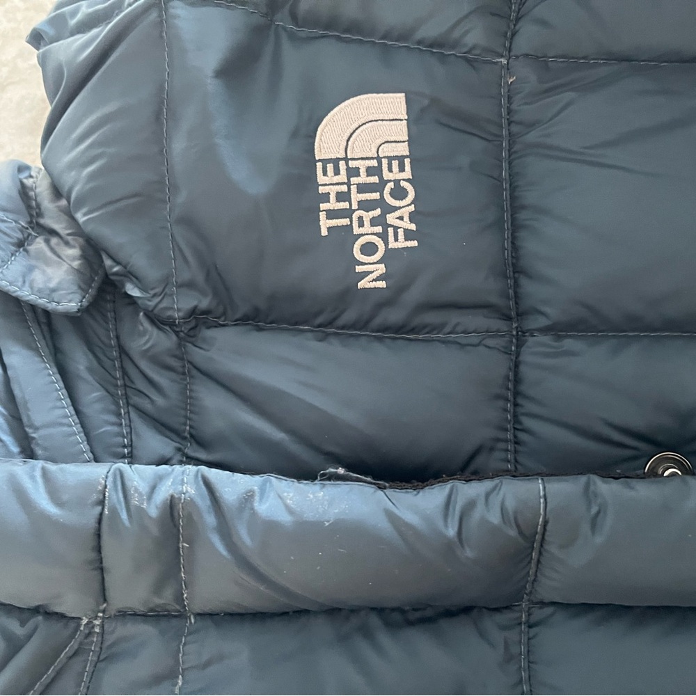 The North Face Down Insulated Jacket 600 - Picture 4 of 12